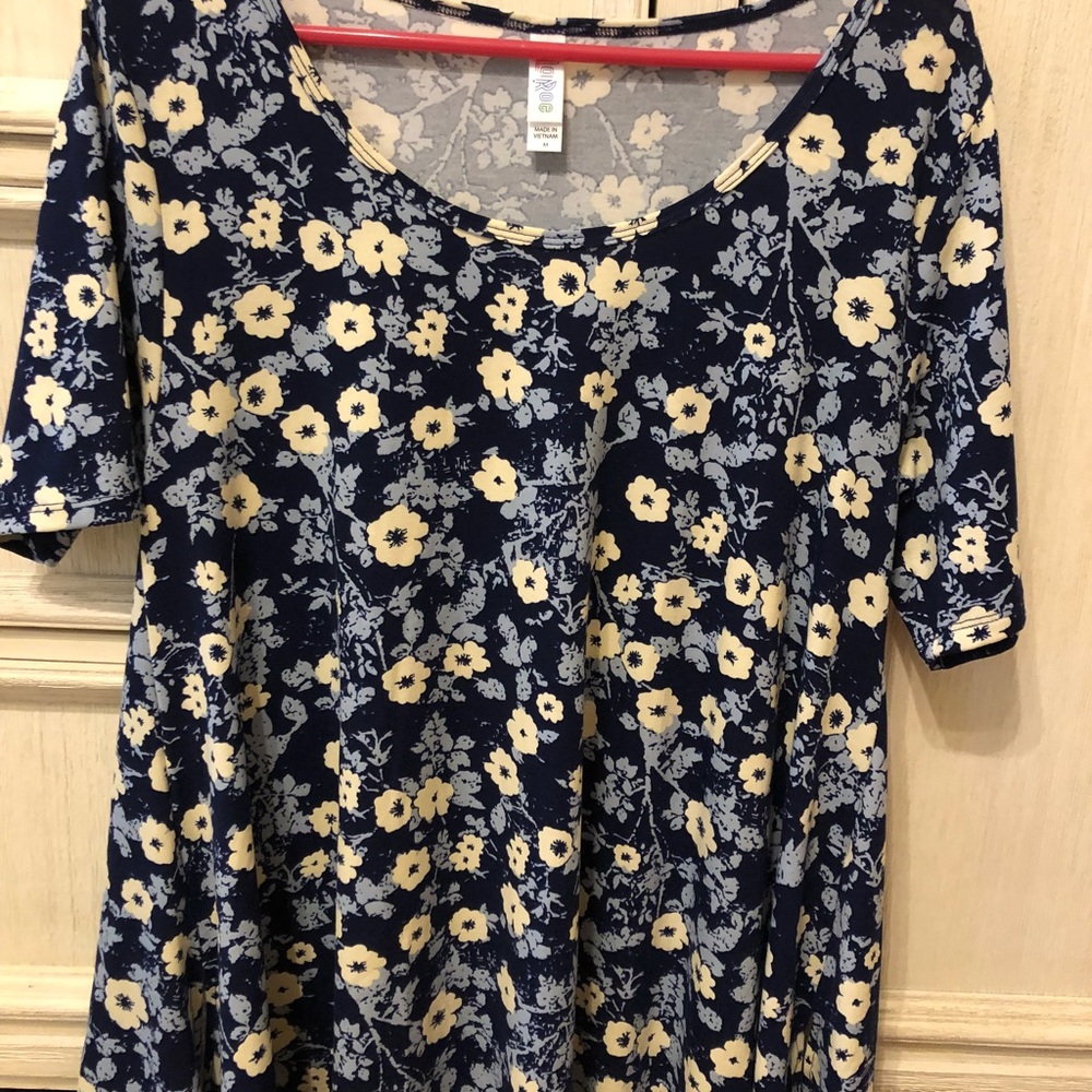 LuLaRoe Irma Size Medium